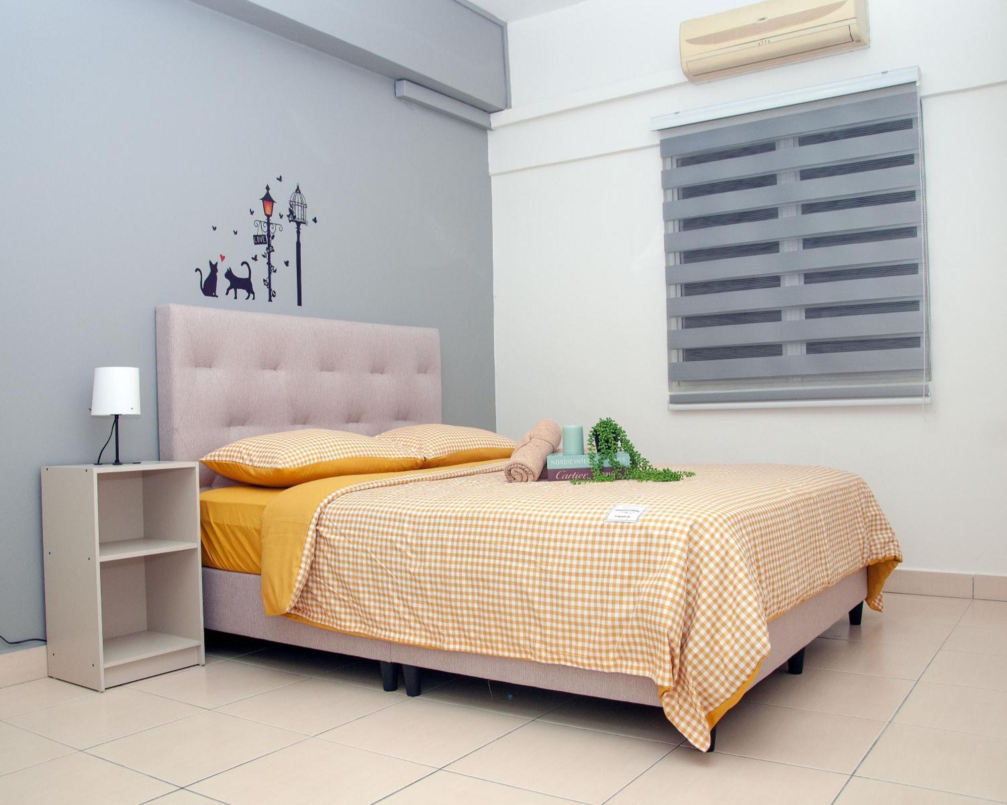 Five H Family Service Apartment Seri Kembangan Exterior foto